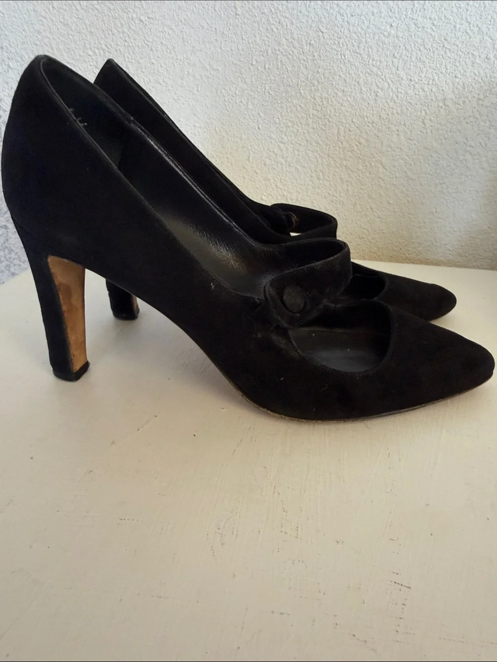 Manolo Blahnik Black Suede Mary Jane Pumps with Button Strap - Picture 3 of 12